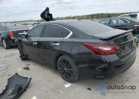 2018 Nissan Altima 2.5 z USA, uszkodzony, nr VIN 1N4AL3AP1JC247915